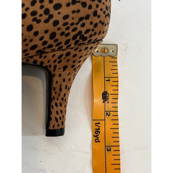 Women's LifeStride Parigi Leopard Animal Print 2.5 Inch High Heel Pump Size 8.5 - Picture 7 of 16